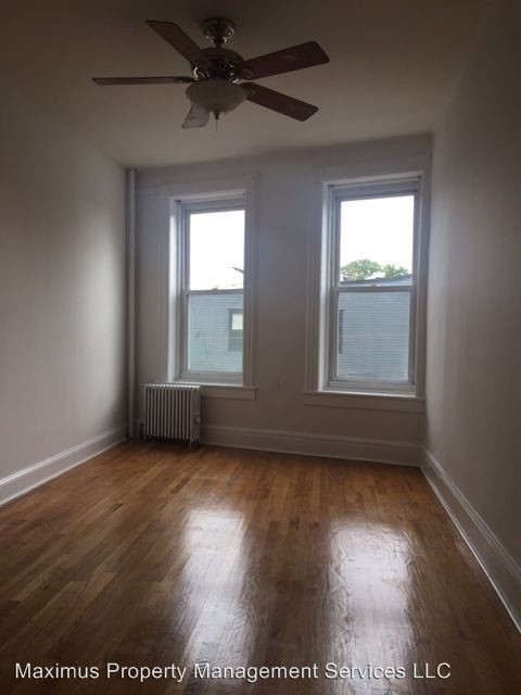 Building Photo - 3 br, 1 bath Apartment - 78 East 4th St