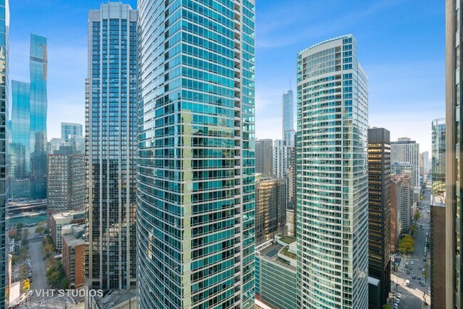Building Photo - 400 E Ohio St