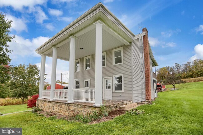Building Photo - 207 Parkenson Rd