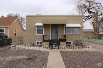 Building Photo - 605 Acero Ave