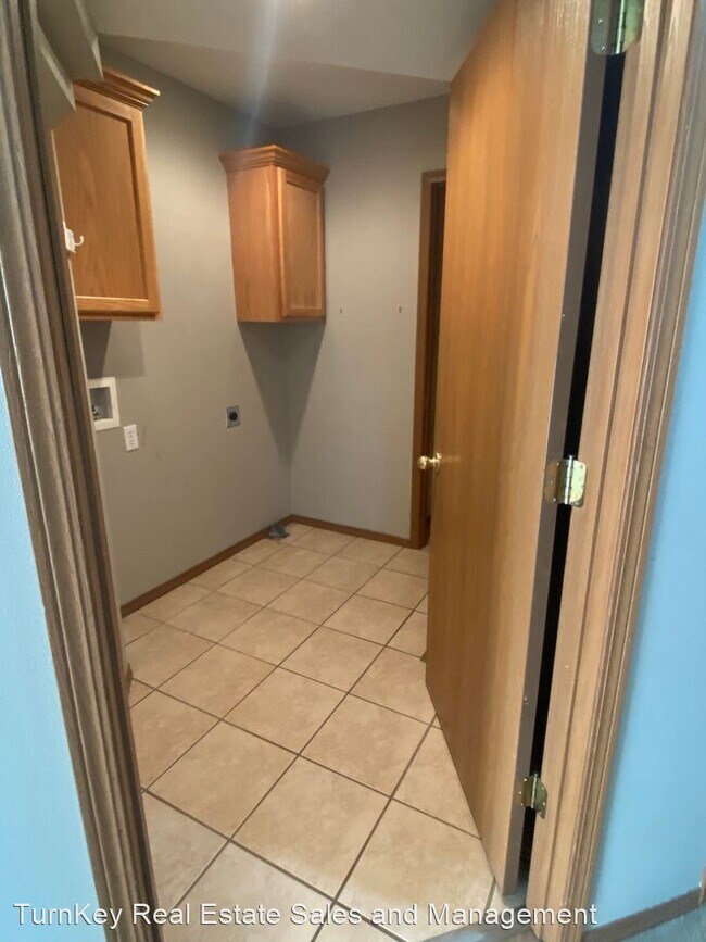 Building Photo - 3 br, 2.5 bath House - 4319 N Morgan Ct