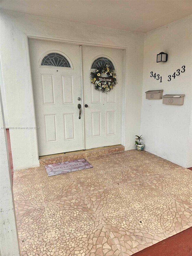 Foto del edificio - 3431 SW 4th St