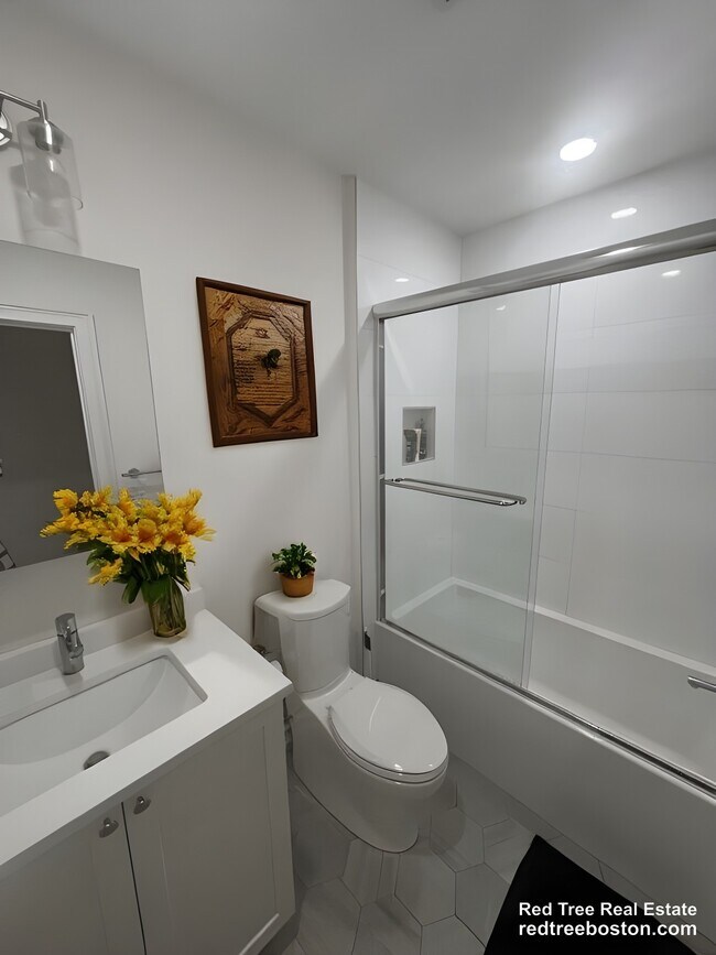 Foto del edificio - 14 Mt Hood Rd