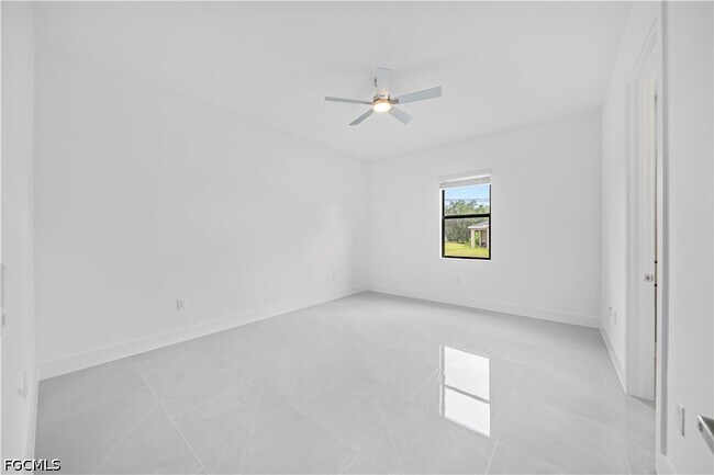 Foto del edificio - 1502 Gretchen Ave S