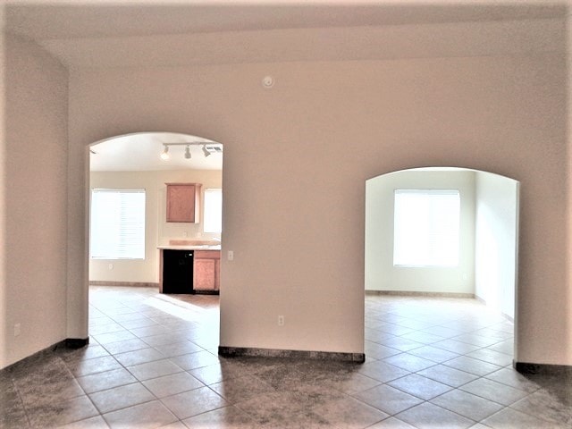 Building Photo - 6380 E Butte Stone Dr