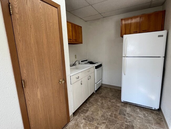 Building Photo - 1 Bed 1 Bath Downtown Watertown!