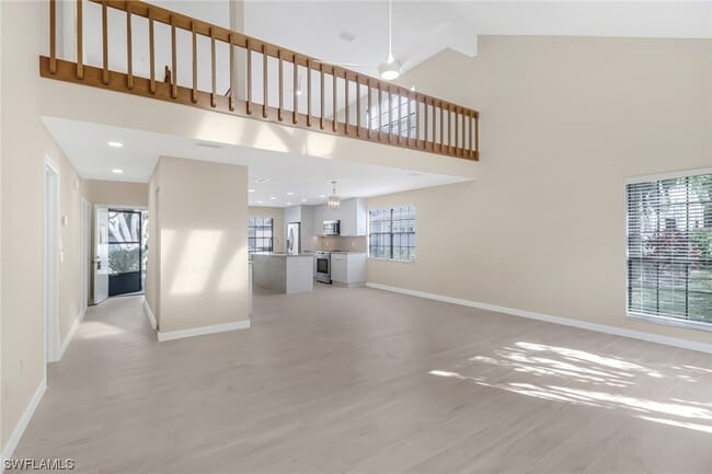 Building Photo - 840 Meadowland Dr