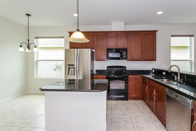 Foto del edificio - 8843 39th St Cir E