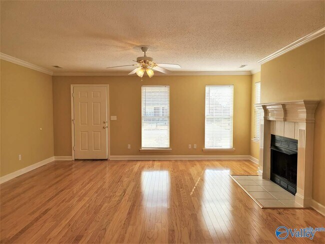 Foto del edificio - 5308 Frankford Dr SE