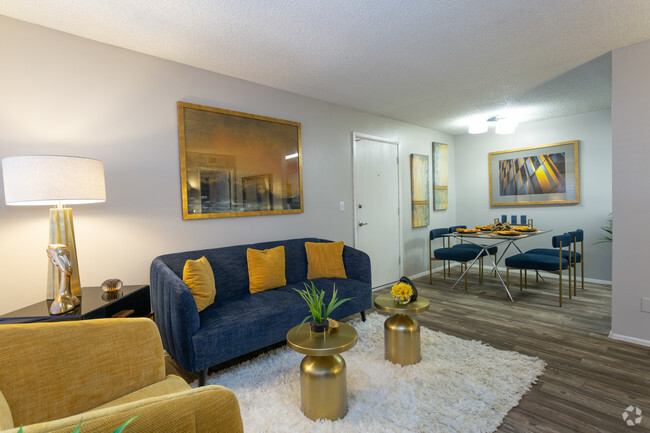 1BR, 1BA - 604 SF - Elevation Apartments