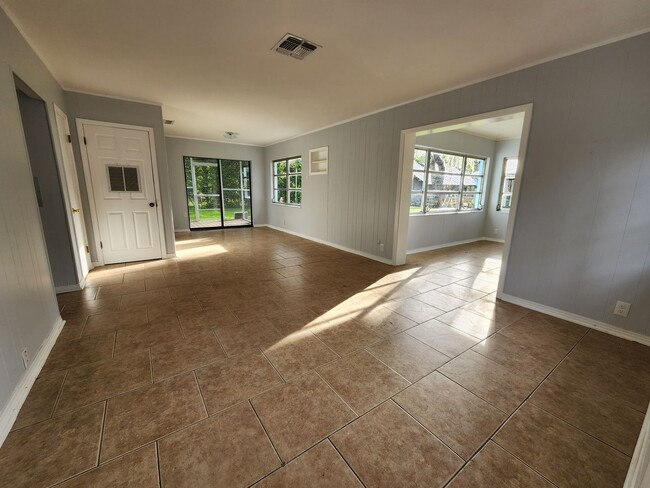 Building Photo - Ready 5/15/24! Renovated 2/2 Sitting on 8,...