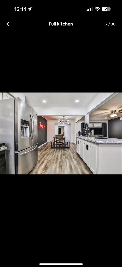 Foto del edificio - PRE LEASING for fall 2026! 4/3 in medical district