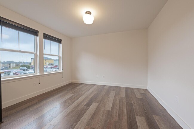 Foto del edificio - 1513 SE Honeysuckle Loop
