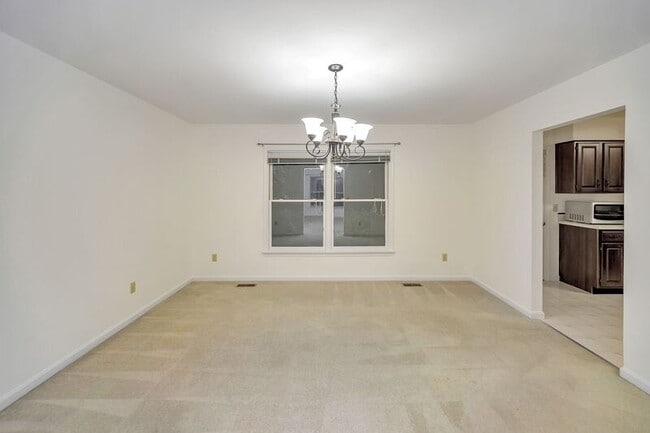 Building Photo - 3914 Doran Rd