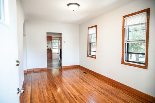 Living room - 750 Stewart Ave