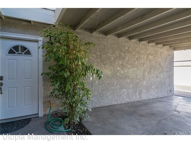 Foto del edificio - 4 br, 2.5 bath House - 44547 La Paz Rd.