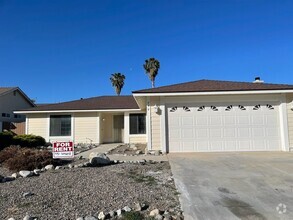 Building Photo - 830 Yorkshire Ln