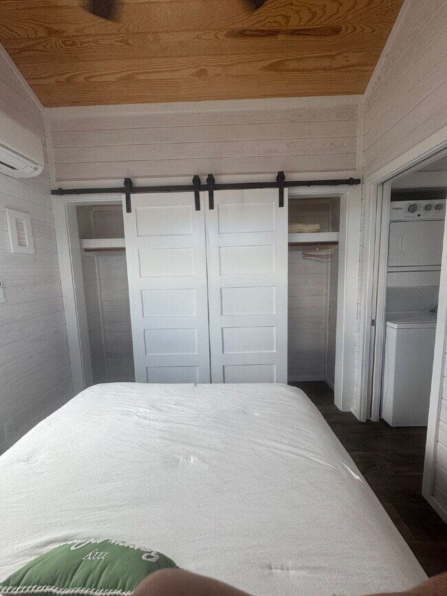 Foto del edificio - Tiny home at the Hamlet in Simple Living