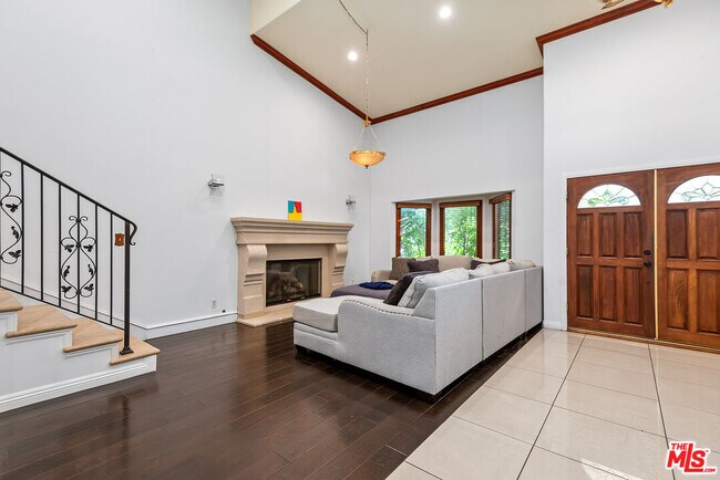 Foto del edificio - 15123 Greenleaf St