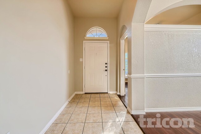 Foto del edificio - 1711 Newcastle Dr