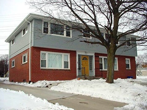 Primary Photo - 1711 S 92nd St