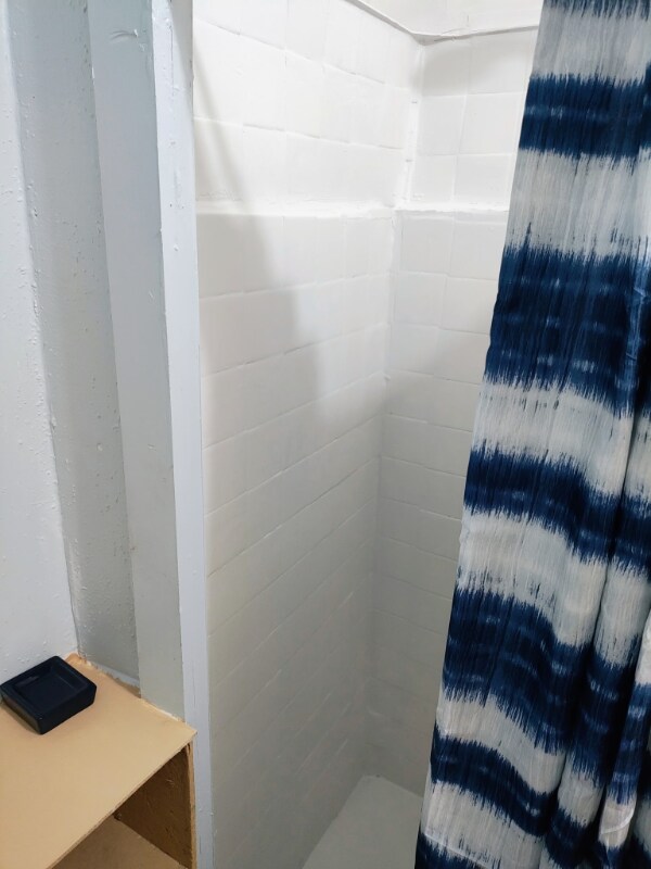 Foto del edificio - 1113 E Oak St