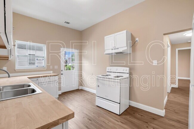 Foto del edificio - 114 N 18th St