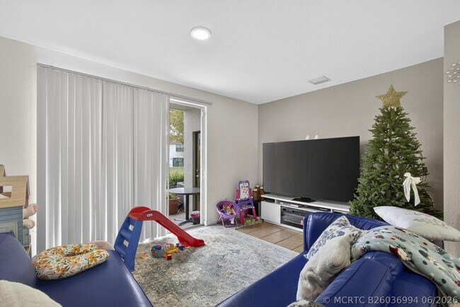 Building Photo - 4147 Napoli Lake Dr