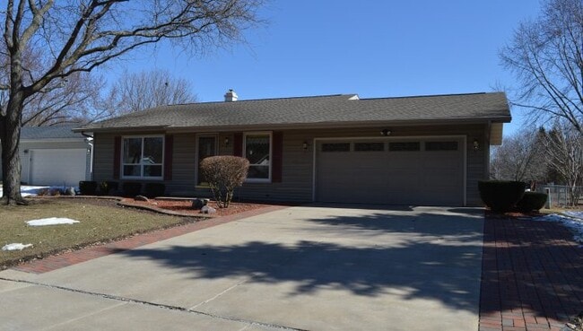 Building Photo - 1617 Grafton Rd