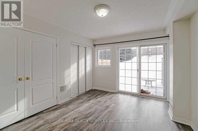 Building Photo - 43 Denison Ave