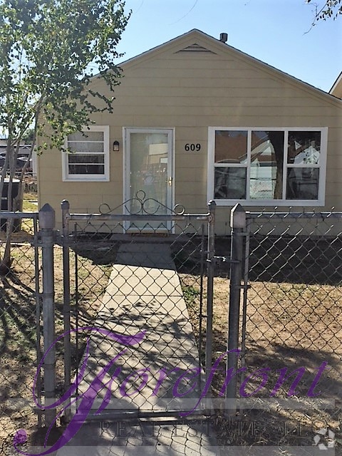 Building Photo - 609 Morgan Ave