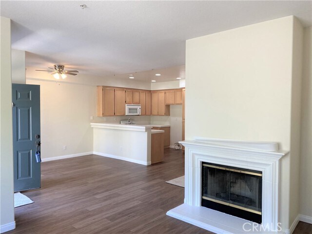 Building Photo - 105 Tierra Plano