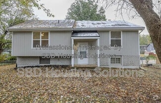 Building Photo - 10325 Smalley Ave