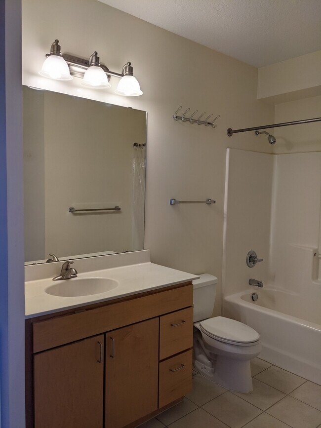 Bathroom - 2600 University Ave SE