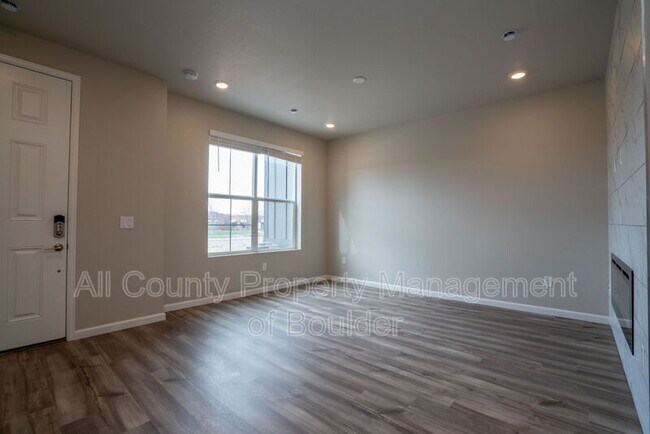 Building Photo - 176 Ambrose St
