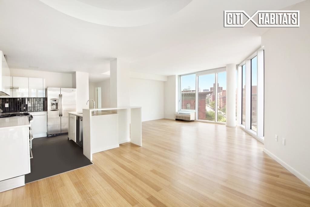 Foto principal - 220 Saint Nicholas Ave