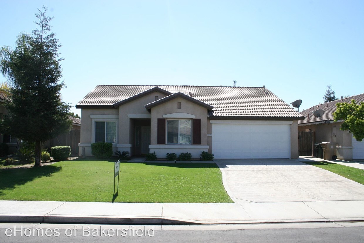 Primary Photo - 9313 Tahiti Ave