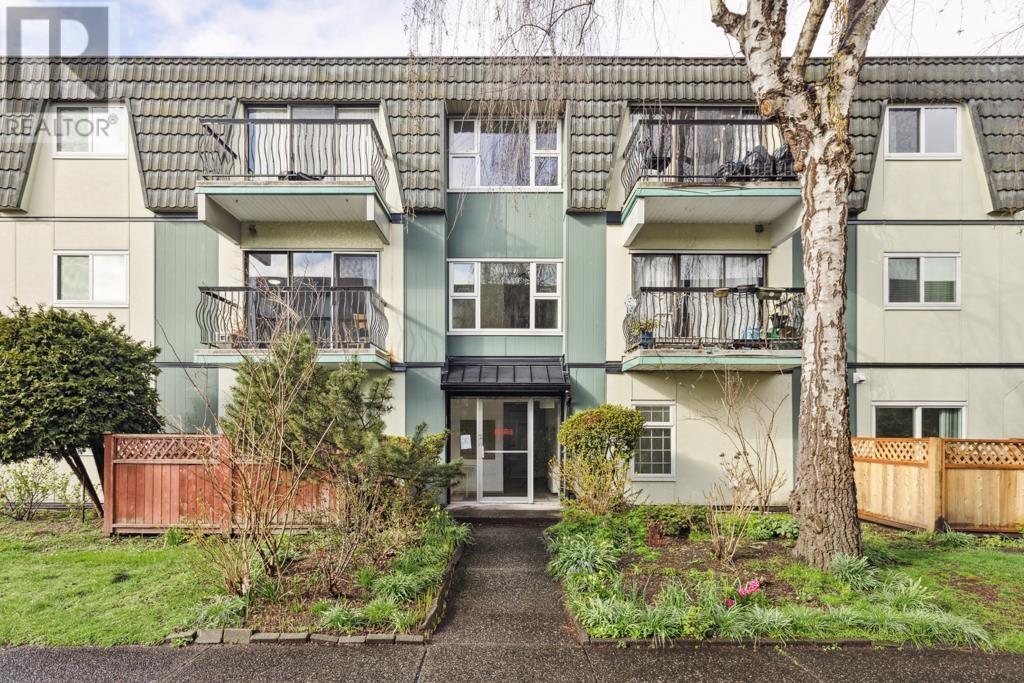 Photo principale - 8111-8111 Ryan Rd