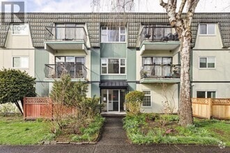 Building Photo - 8111-8111 Ryan Rd