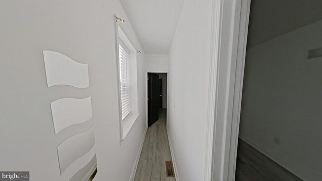 Foto del edificio - 3331 N Howard St