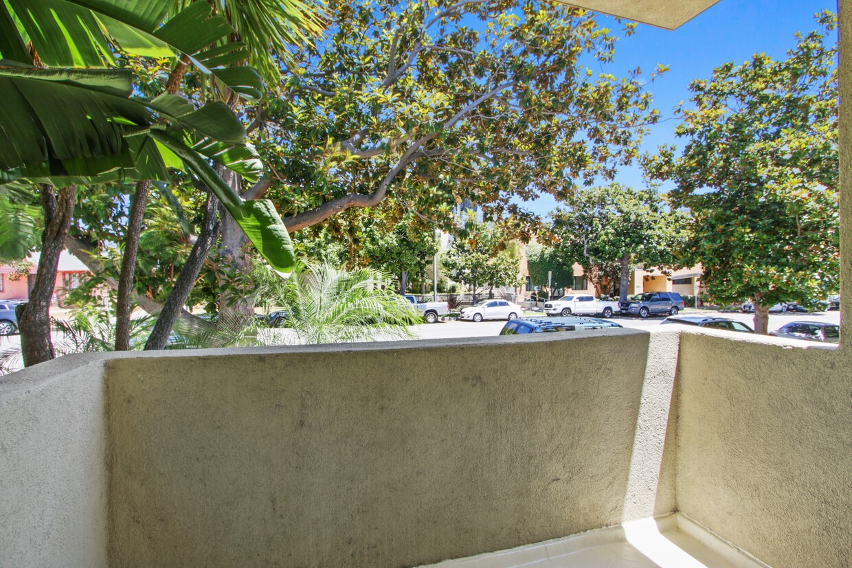 Foto principal - 1432 16th St, prime Santa Monica location,...