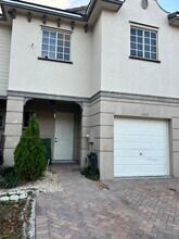 Building Photo - 1305 Lucaya Dr