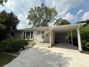 Building Photo - 318 S Hale St