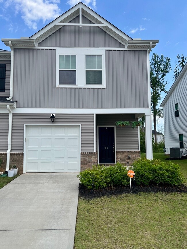 Building Photo - 35 Beachley Pl