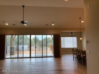 Building Photo - 4850 W Three Forks Rd