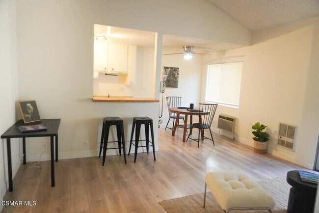Foto del edificio - 5800 Kanan Rd