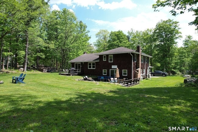 Building Photo - 17 Colebrook Rd
