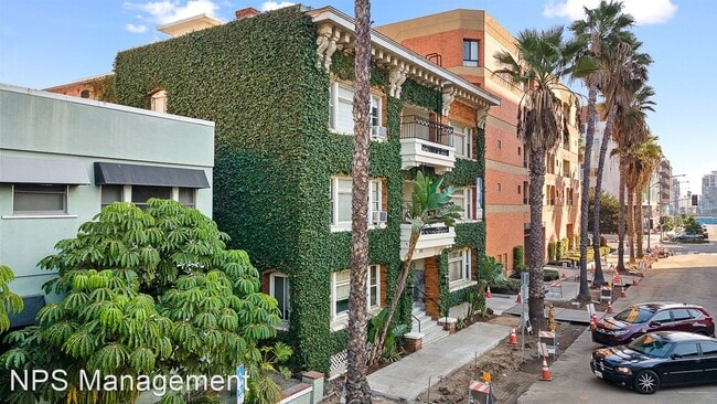 Building Photo - Studio, 1 bath Apartment - 330 Cedar Avenu...