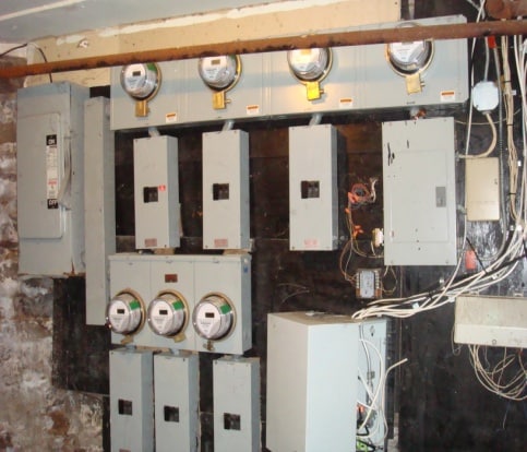 Building Photo - 105-107 Oak St