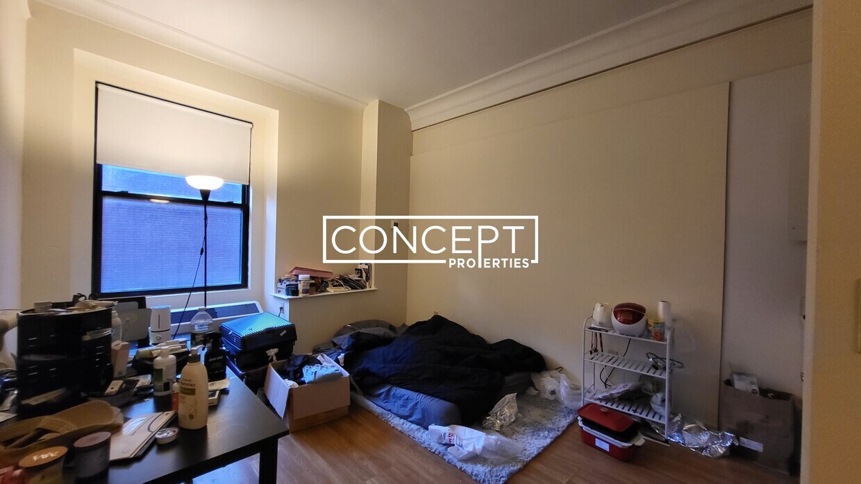 Building Photo - 62 Boylston St